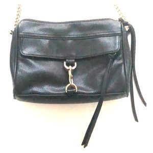 F21 Cross Body